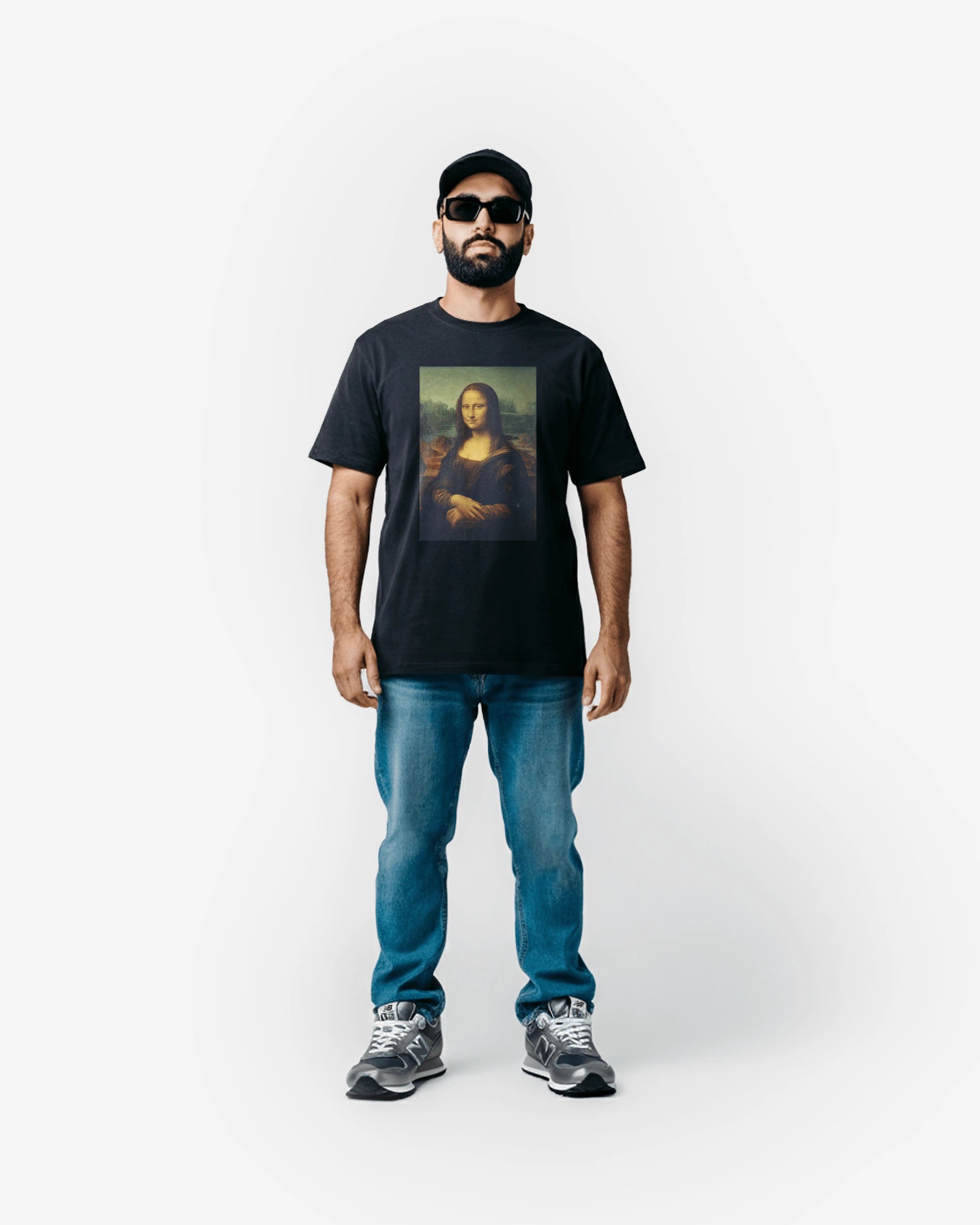 MUSLIM LISA TEE